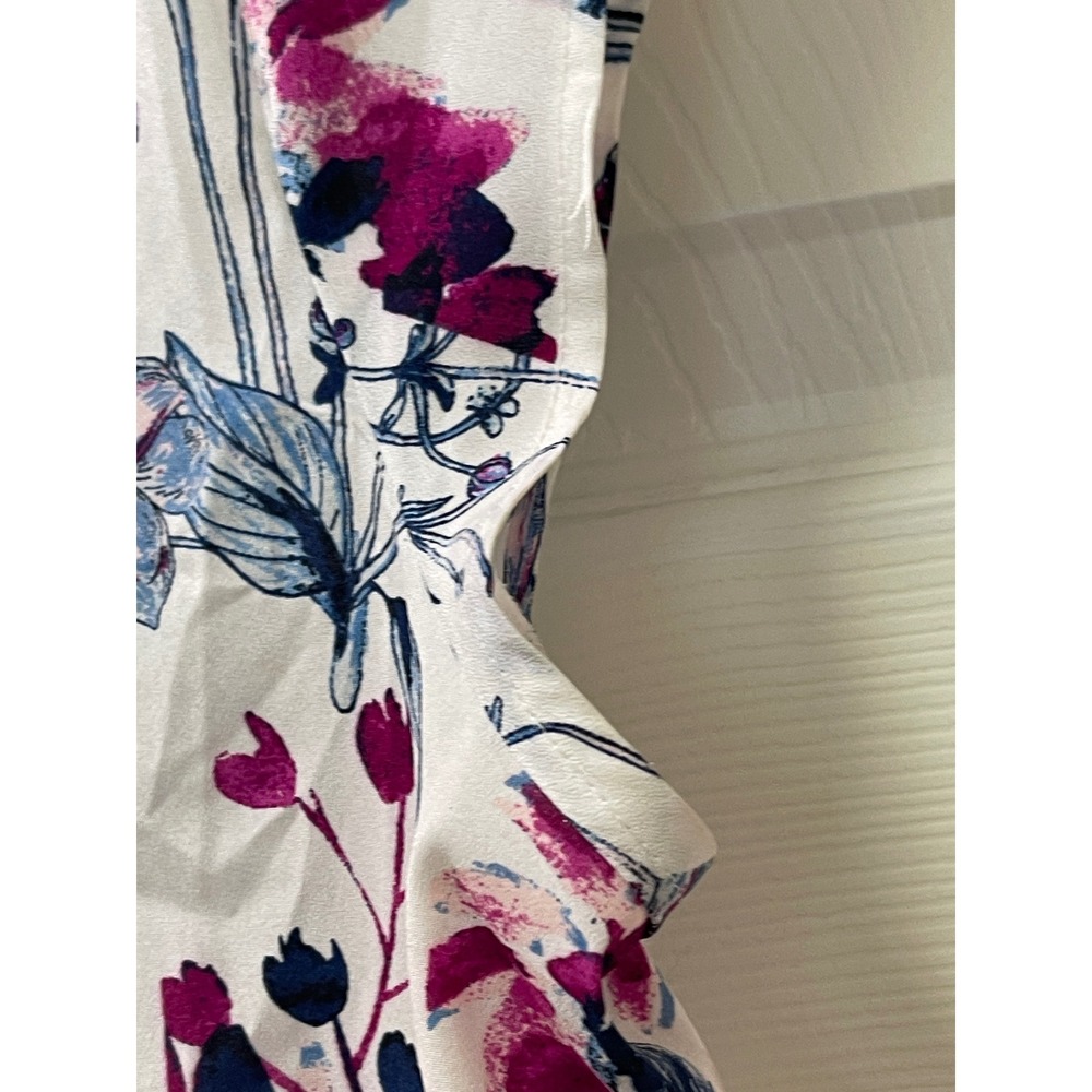 Ivanka Trump Floral Blouse Medium Sleeveless V-Neck Lightweight Top - Picture 6 of 16